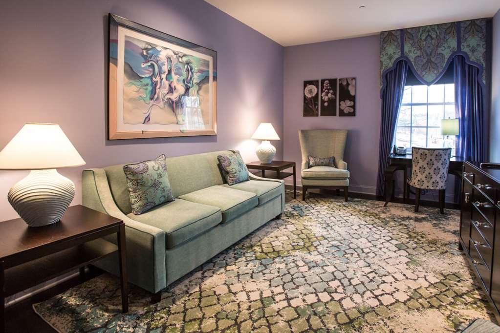 The Mayton Cary Room photo